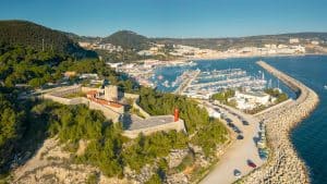 Sesimbra temperatur, klima og vejr året rundt
